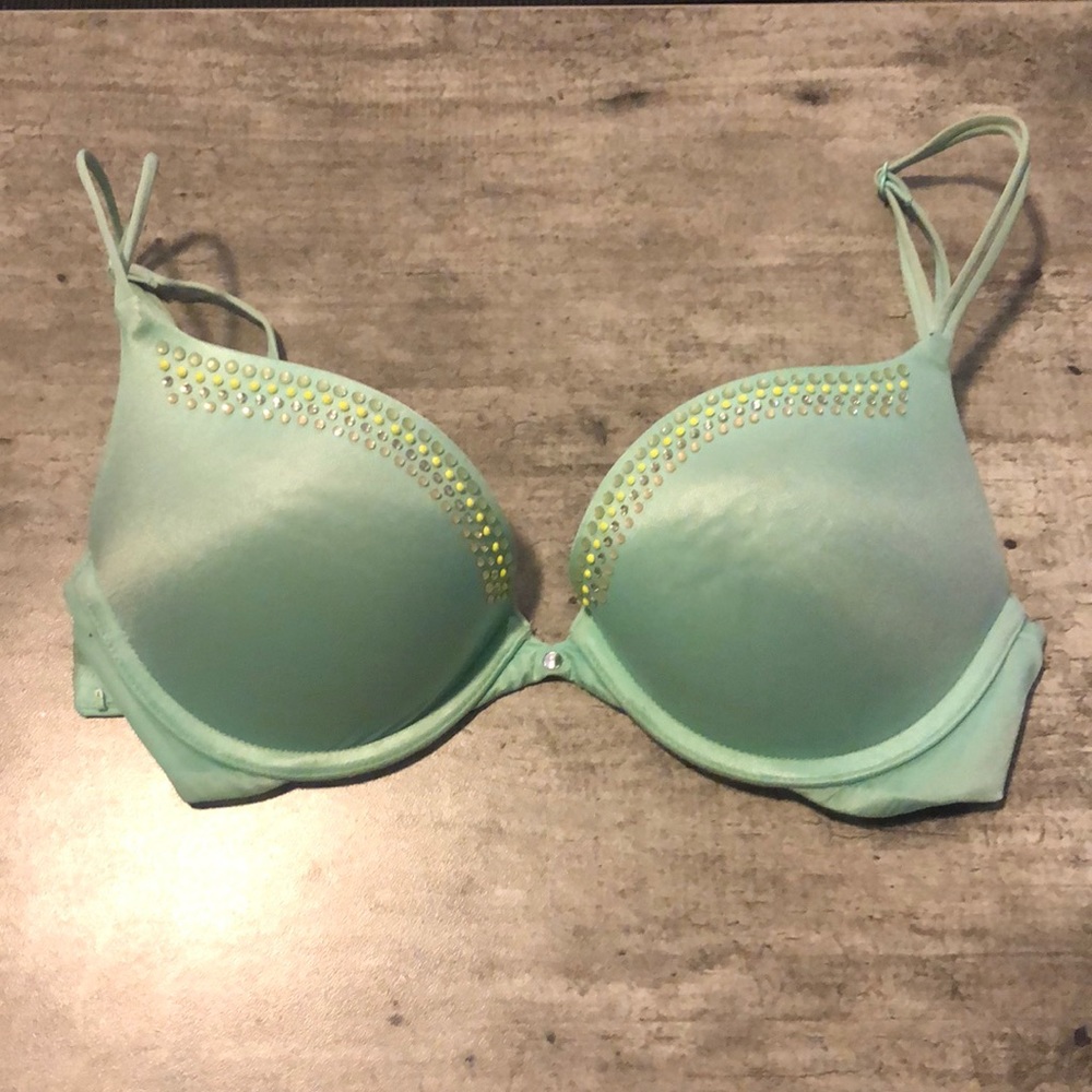 VS Very Sexy push up bra